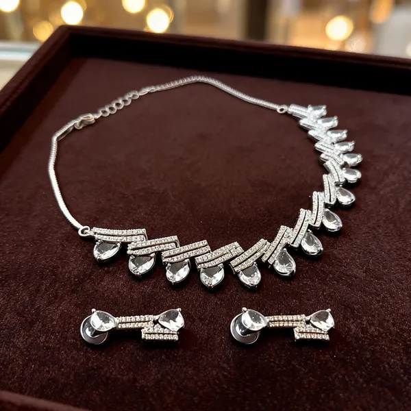 Silver_Tone_Brass_Teardrop_Necklace_And_Earrings_Set_For_Women