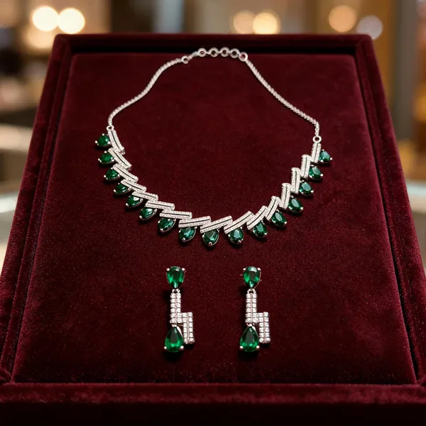 Silver_And_Green_Brass_Necklace_Set_For_Women