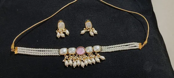 Gold_Tone_Kundan_Pearl_Choker_Necklace_Set_for_Women