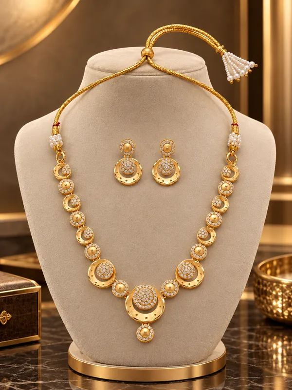 Gold_Alloy_Traditional_Necklace_And_Earrings_Set_For_Women