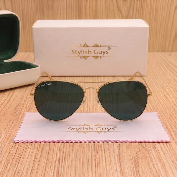 Sunglasses_For_Men_With_Black_Glass_Golden_Frame_3026_Aviator_Sunglass_By_Sunglasses_Deal_Black_Golden