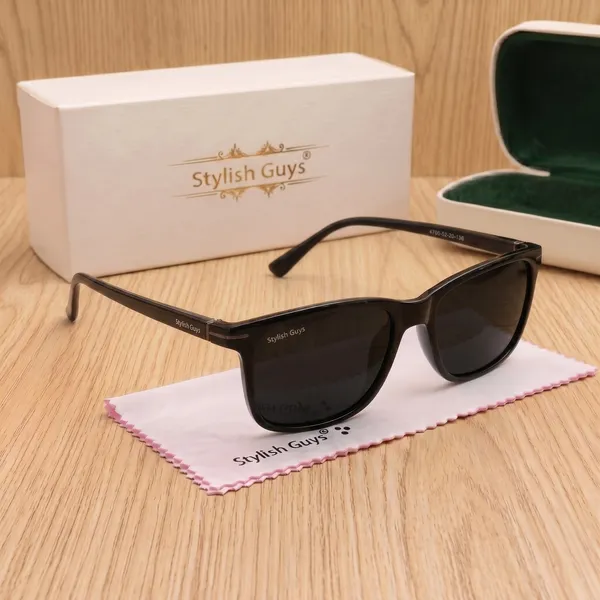 Sunglasses_For_Men_With_Black_Glass_Black_Frame_4708_Square_Sunglass_By_Sunglasses_Deal_Black_Black