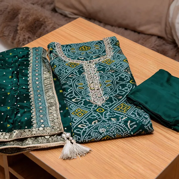 Green_Unstitched_Suit