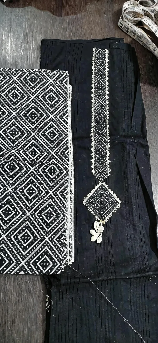 Black_Unstitched_Suit