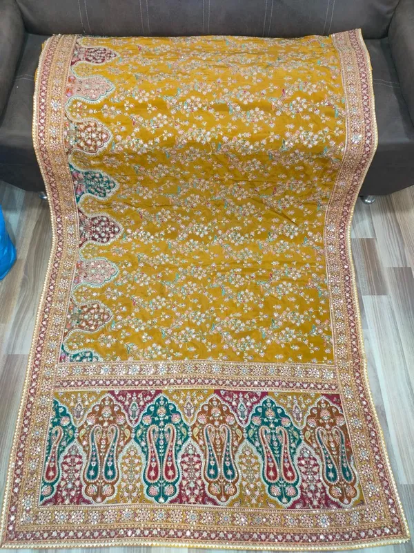 Mustard_Pure_Viscose_Saree_For_Women
