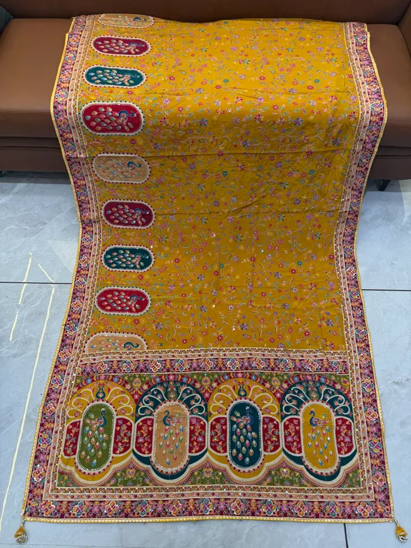 Yellow_Pure_Viscose_Saree_For_Women