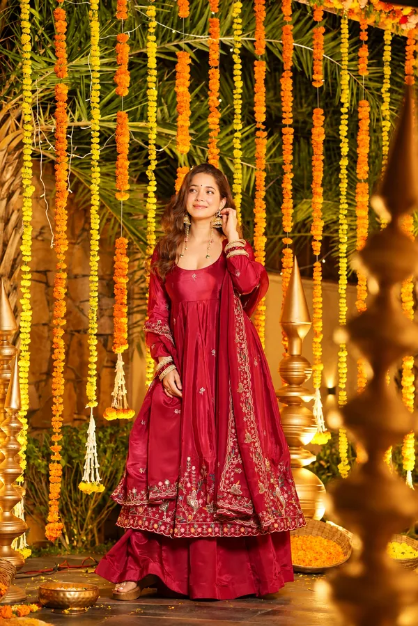 RajvanshiSuit_Premium_Silk_Embroidered_Anarkali_Suit_Set_for_Women_–_Festive_&_Wedding_Wear