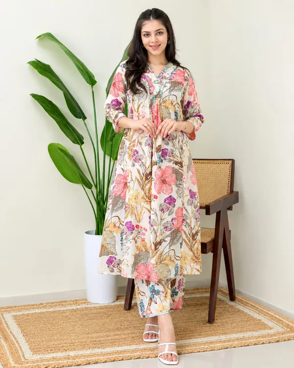 Women’s_Floral_Printed_Rayon_Kurta_Set_with_Palazzo_Pants