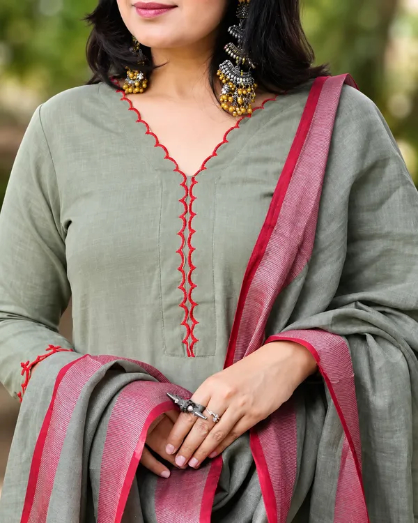 Sage_Grey_Cotton_Kurta_Set_with_Contrast_Pink_Dupatta