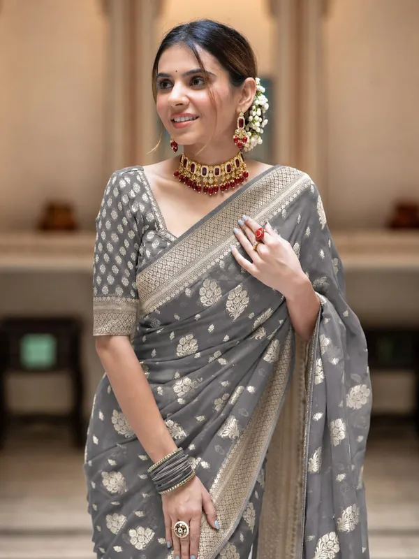 Premium_Georgette_Silk_Saree_With_Double_Zari_Work_Gray