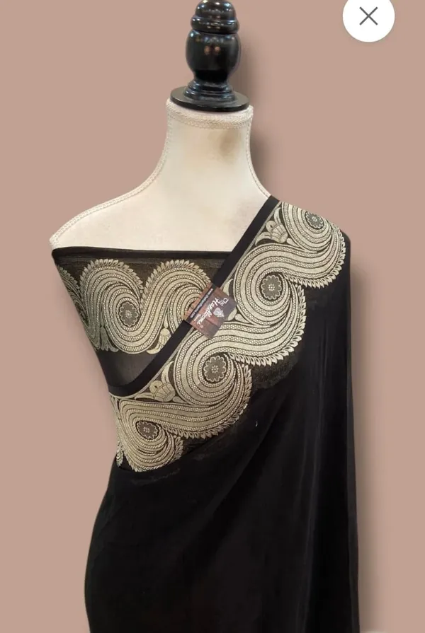 New_Arviel_Banarasi_Soft_Dybal_Warm_Silk_Saree_Lightweight_Designer_Saree_With_Gold_Zari_Border_Black