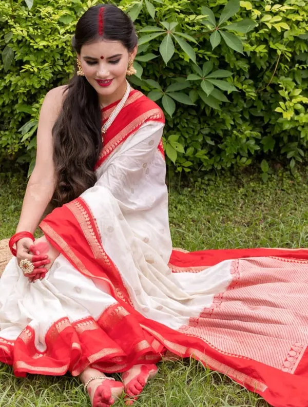 Premium_Banarasi_Saree_Default_Title