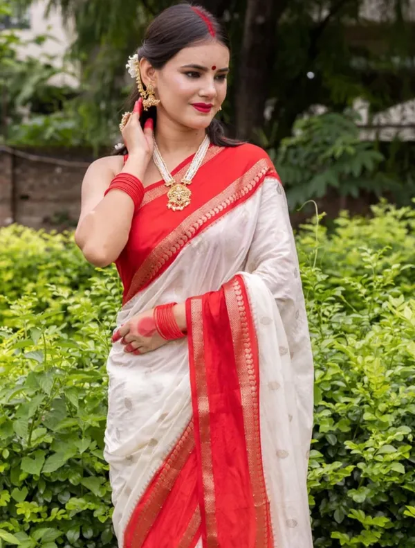 Premium_Banarasi_Saree_Default_Title