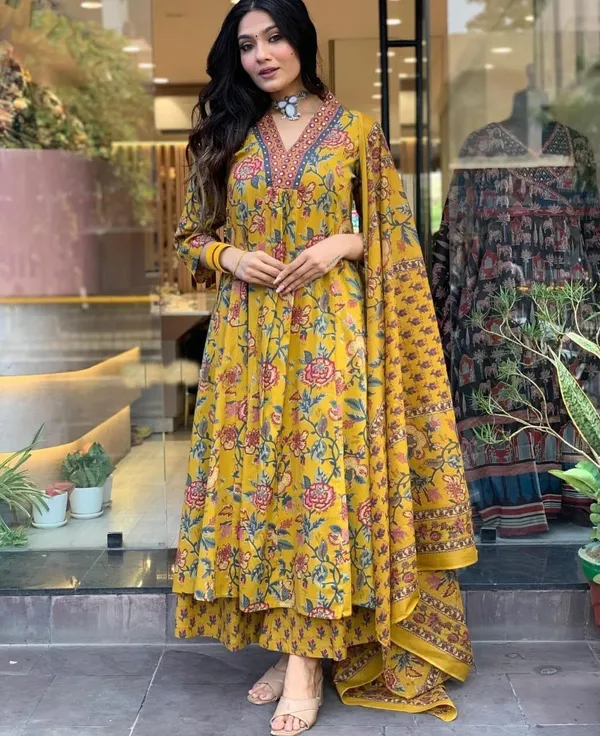Yellow_Floral_Print_Kurta_Set_With_Dupatta_For_Women