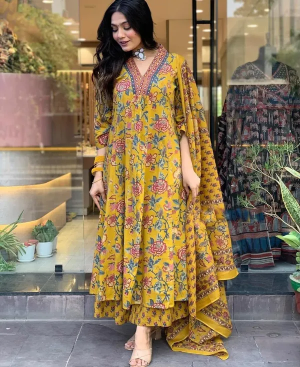 Yellow_Floral_Print_Kurta_Set_With_Dupatta_For_Women