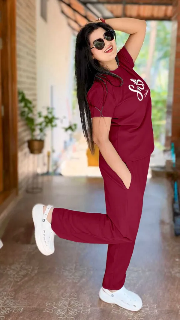 Maroon_Casual_Fit_Tracksuit_Set_for_Women