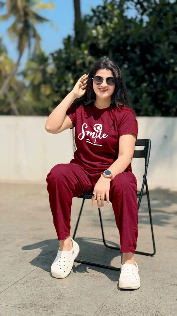 Maroon_Casual_Fit_Tracksuit_Set_for_Women