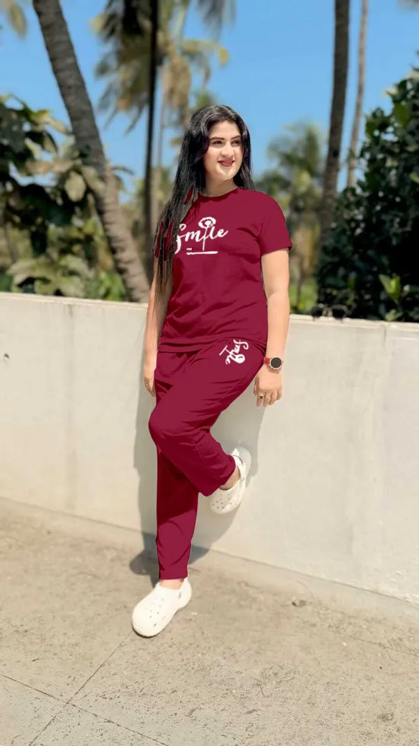 Maroon_Casual_Fit_Tracksuit_Set_for_Women