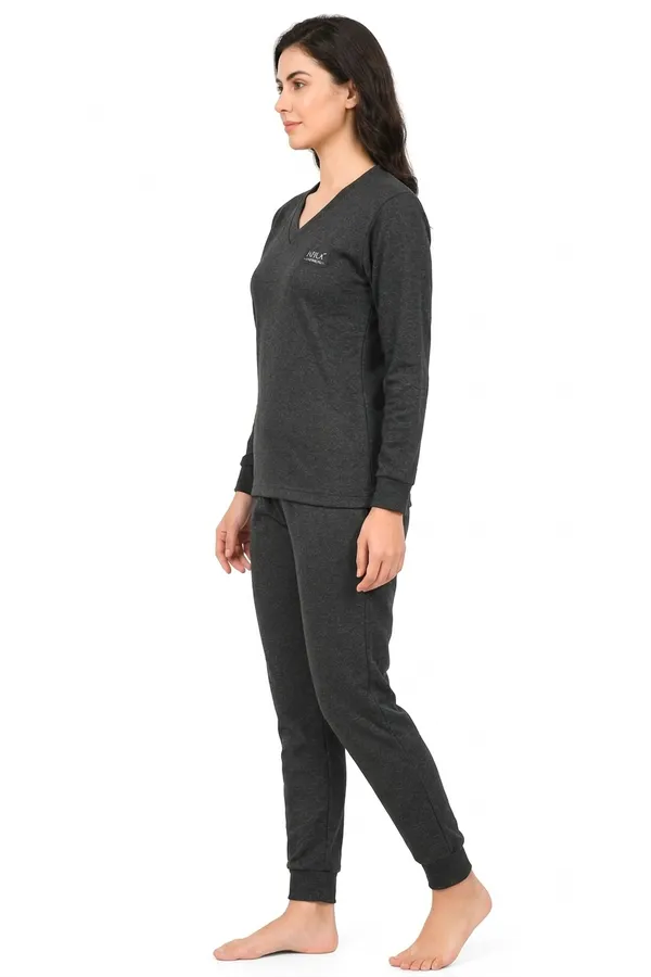 Charcoal_Knit_Relaxed_Fit_Tracksuit_Set_for_Women