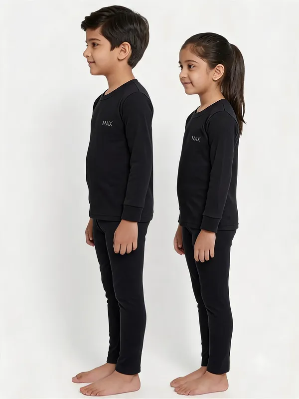 Black_Cott'S_Wool_Full_Sleeve_Thermal_Set_For_Kids