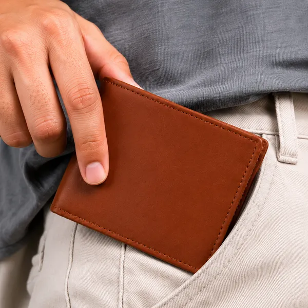 Brown_Leather_Bifold_Wallet_for_Men