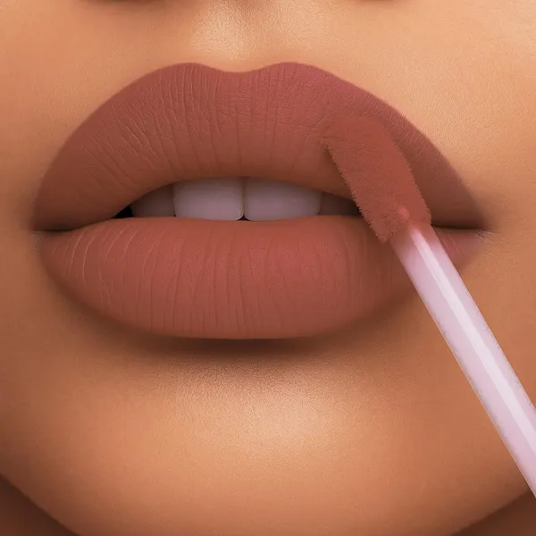Adore_Me_Liquid_Lipstick_Toffee