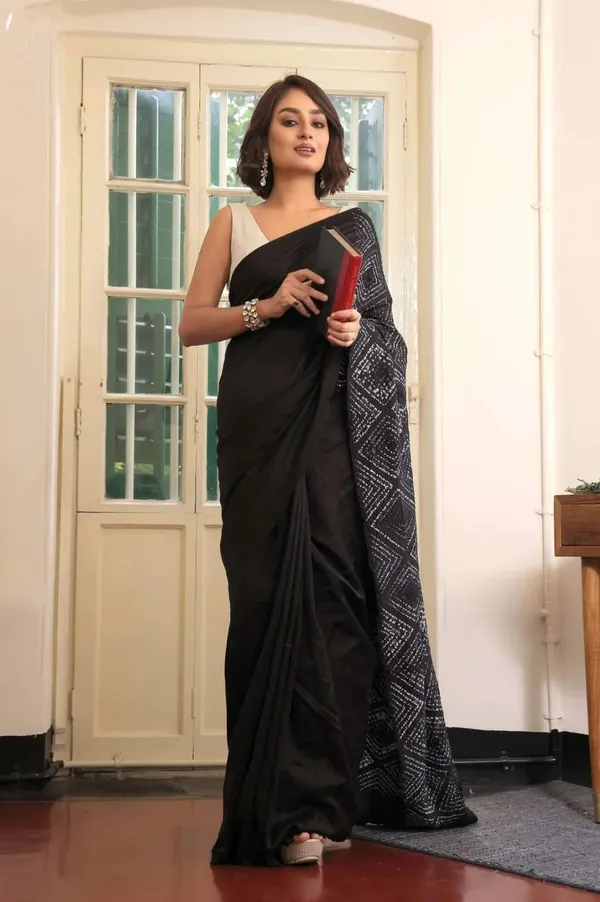 Black_Bandhani_Print_Satin_Saree_Elegant_Designer_Party_Wear_Saree_For_Women