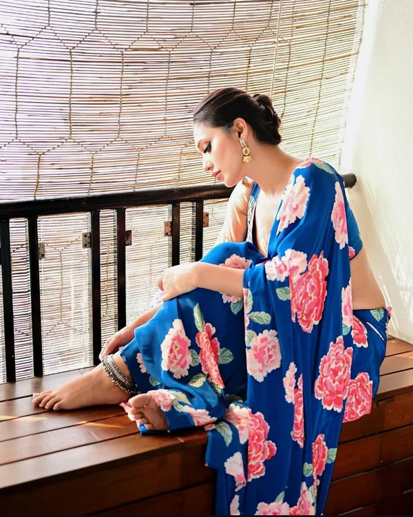 Royal_Bloom_Blue_Satin_Floral_Printed_Saree_Elegant_Designer_Party_Festive_Wear_Saree_For_Women