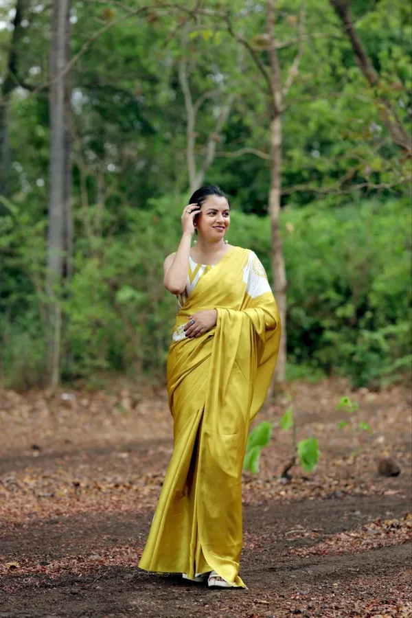 Sunshine_Yellow_Satin_Floral_Designer_Saree_Elegant_Casual_Festive_Wear_Saree_For_Women