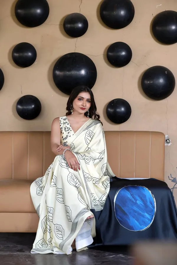Off_White_Printed_Saree_With_Black_Blue_Contrast_Pallu_Elegant_Minimal_Designer_Saree_For_Office_Casual_Wear