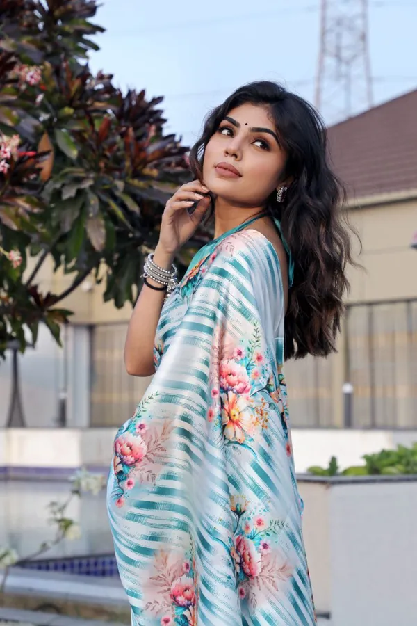 Pastel_Blue_Floral_Printed_Saree_Soft_Elegant_Designer_Saree_For_Party_Festive_Casual_Wear