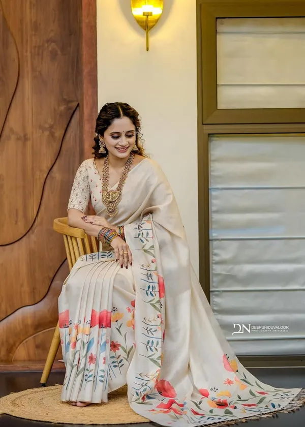 Beige_Floral_Satin_Saree_Elegant_Lightweight_Printed_Saree_For_Women
