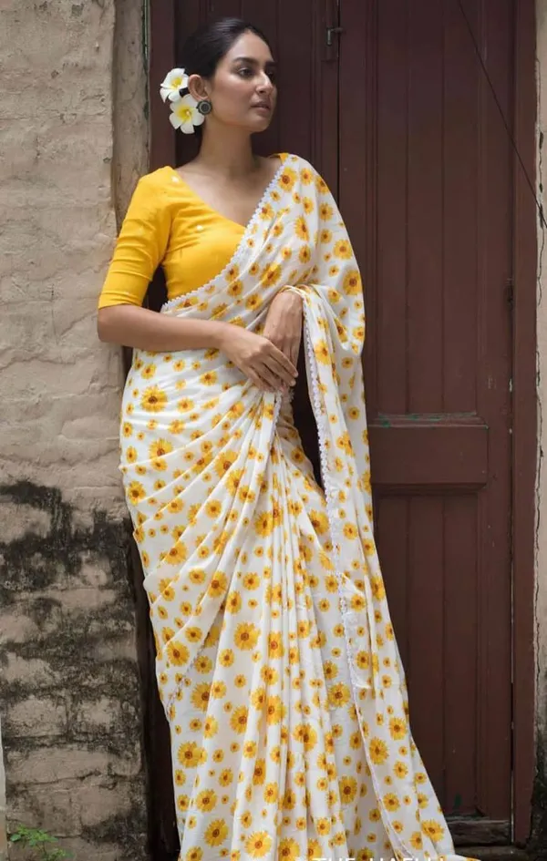 White_And_Yellow_Linen_Saree_With_Sunflower_Print_And_Lace_Border