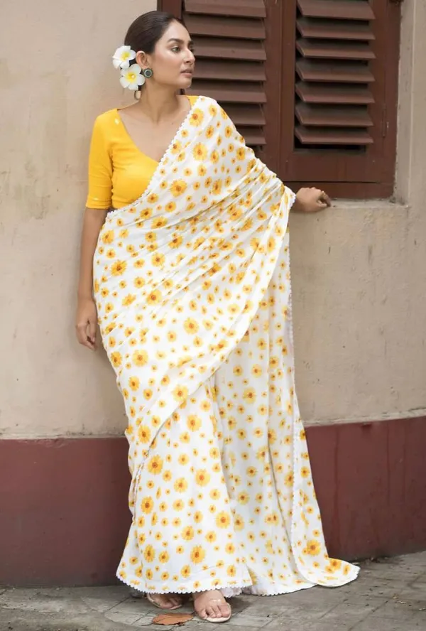 White_And_Yellow_Linen_Saree_With_Sunflower_Print_And_Lace_Border