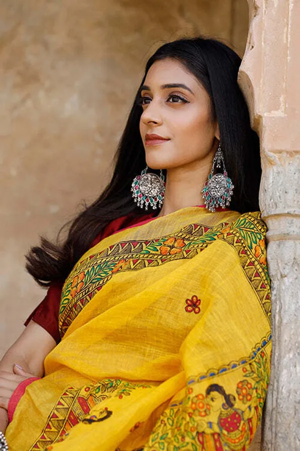 Yellow_Linen_Saree_With_Traditional_Folk_Art_Print