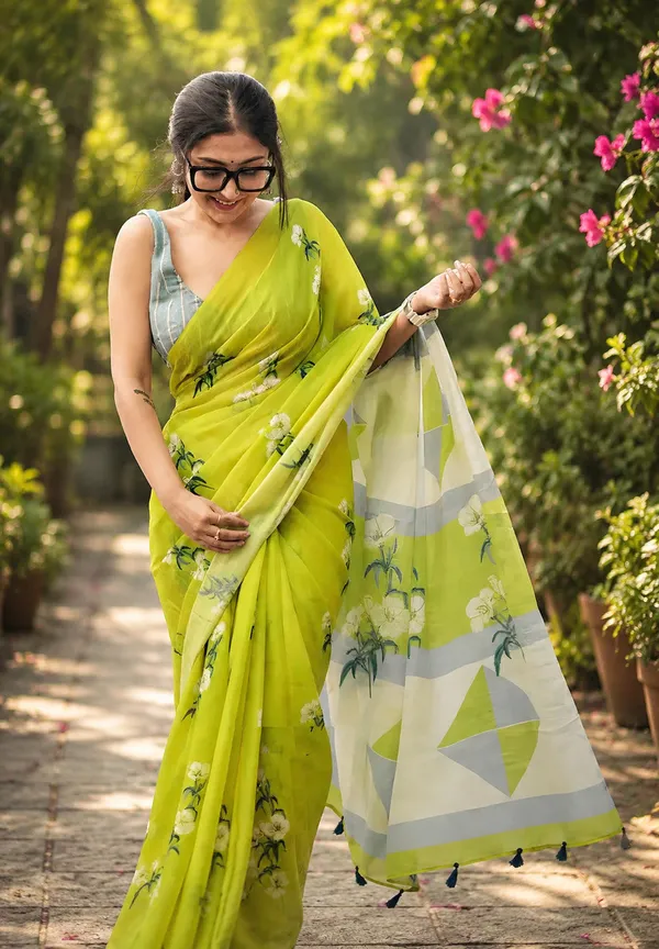 Lime_Green_Floral_Print_Saree_With_Geometric_Pallu