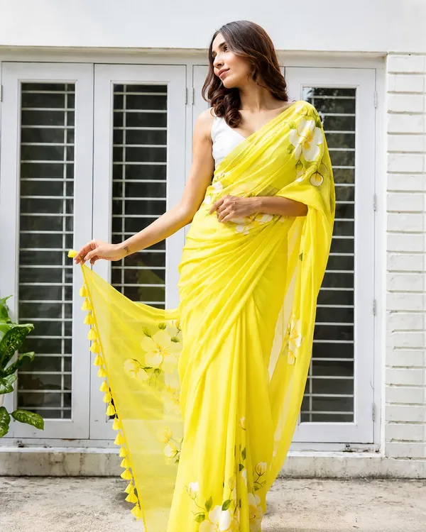 Radiant_Yellow_Hand_Painted_Floral_Saree