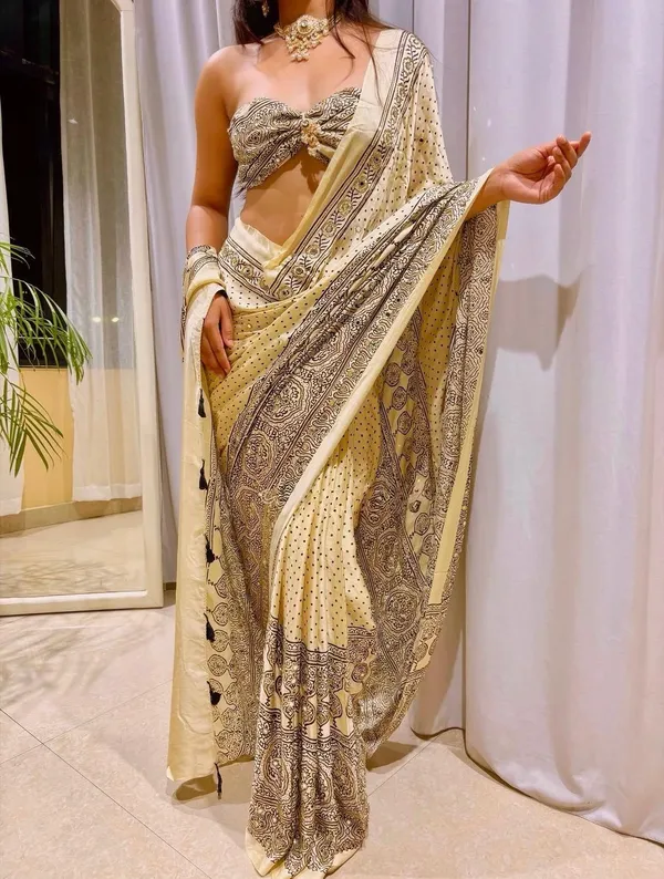 Ivory_Modal_Silk_Saree_Ajrakh_Print_Hand_Set_Mirrors