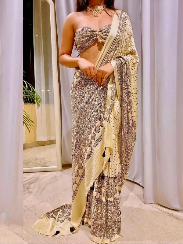 Ivory_Modal_Silk_Saree_Ajrakh_Print_Hand_Set_Mirrors