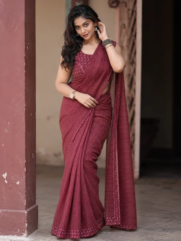Maroon_Linen_Cotton_Saree_Elegant_Lightweight
