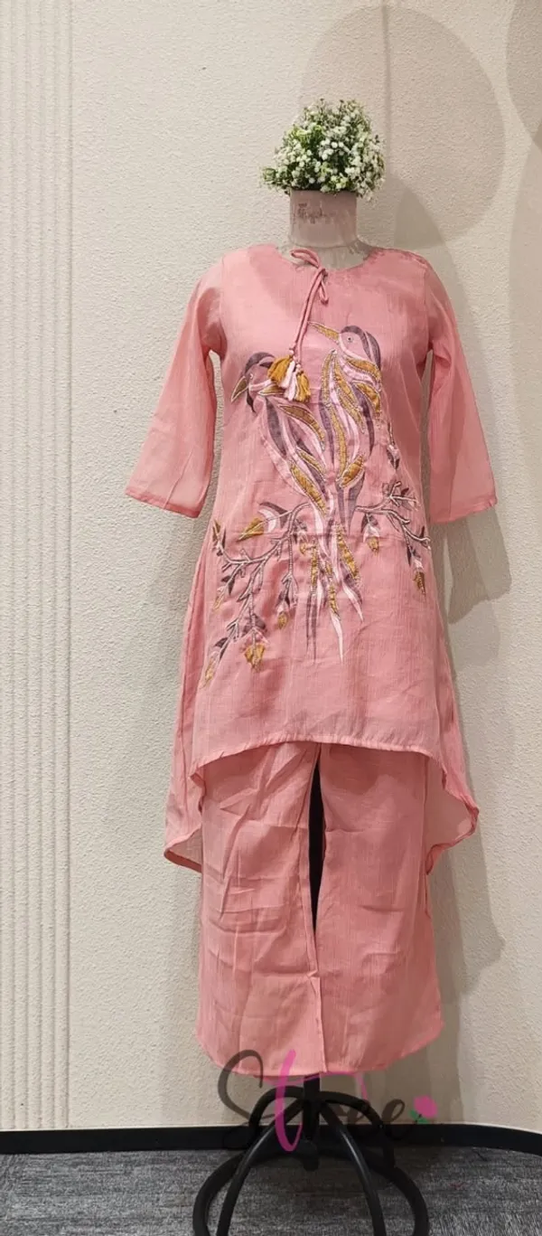 Pink_Embroidered_Kurta_Pant_Set_for_Women
