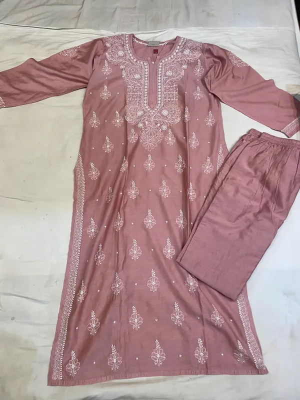Dusty_Rose_Embroidered_Kurta_Set_for_Women