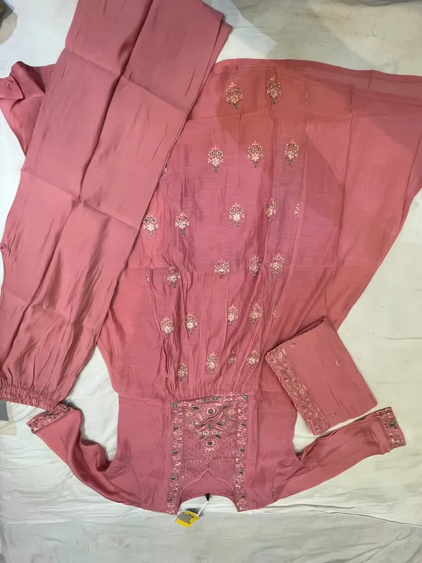 Pink_Embroidered_Kurta_Set_for_Women