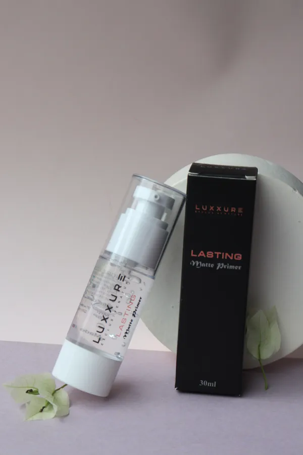 Luxxure_Lasting_Matte_Primer