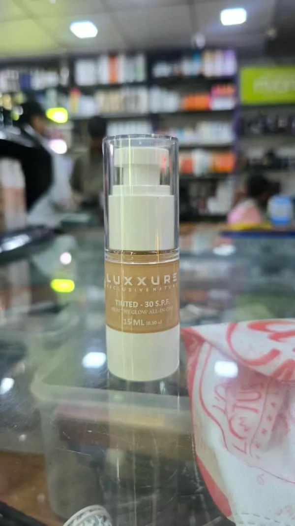 Luxxure_Tinted_SPF_30_Sunscreen