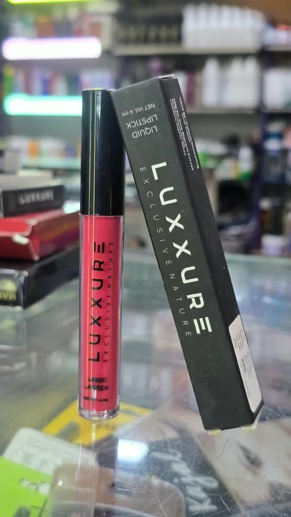 Luxxure_Professional_Liquid_Matte_Lipstick_(HOT_PINK05)