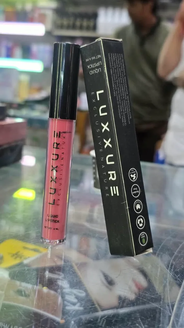 Luxure_Pink_Liquid_Lipstick