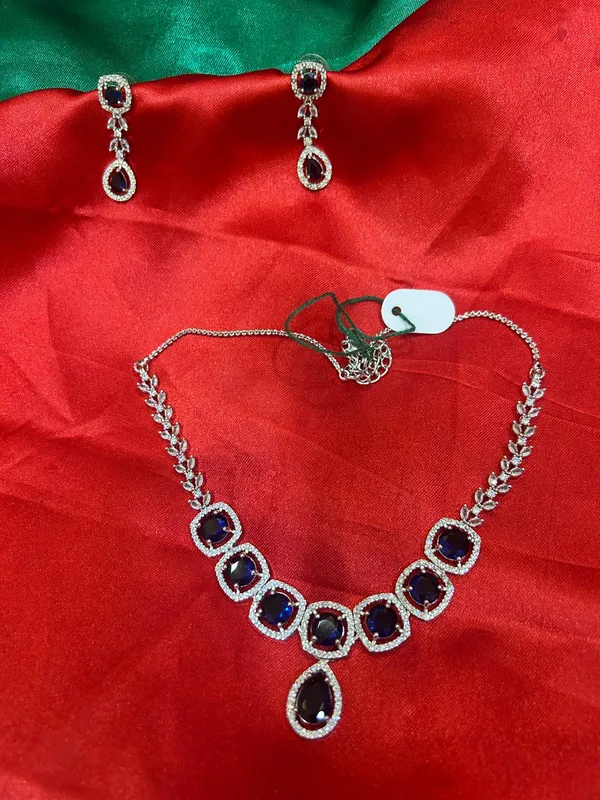 Blue_Stone_Necklace_And_Earrings_Set_for_Women
