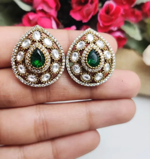 Gold_Tone_Teardrop_Earrings_for_Women