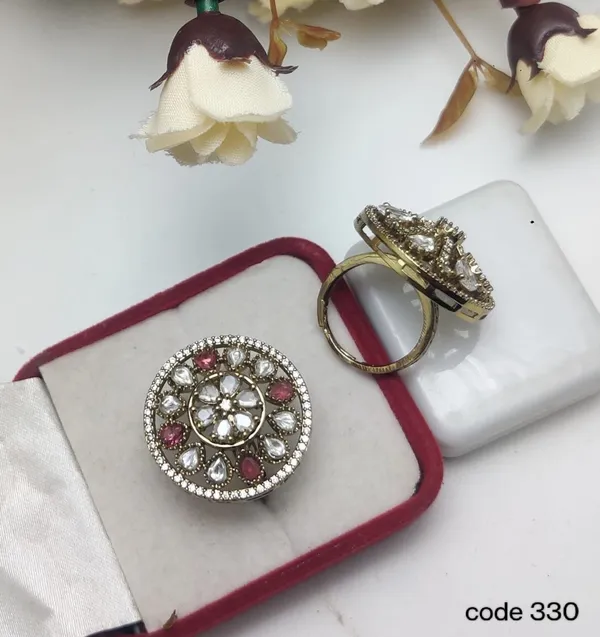 Gold_Tone_Statement_Ring_for_Women